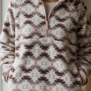 Victory Outfitters Size Small Woman's Pink and White Fleece Pullover